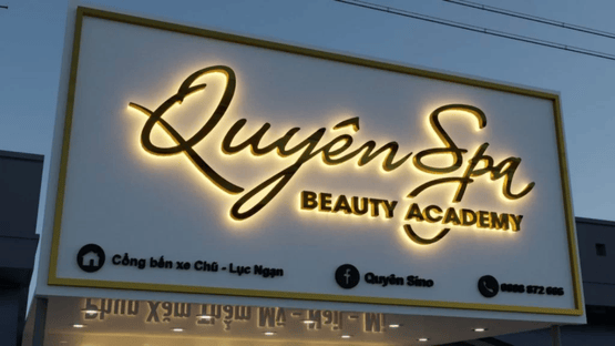 Bảng hiệu alu cho shop giày dép 