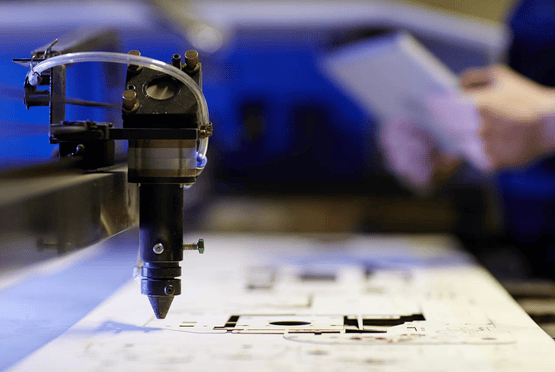 Dịch vụ cắt laser bảng hiệu alu tại đồng nai 