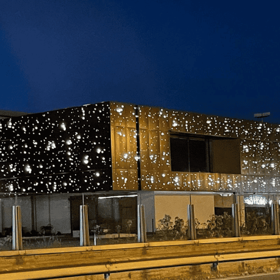 Mặt dựng trang trí Alu – Giải pháp thẩm mỹ cho mặt tiền cửa hàng