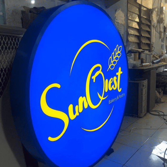 Thi công hộp đèn tạo hình theo yêu cầu